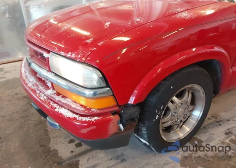 2002 Chevrolet S-10 Ls z USA, uszkodzony, nr VIN 1GCCS19W928102664